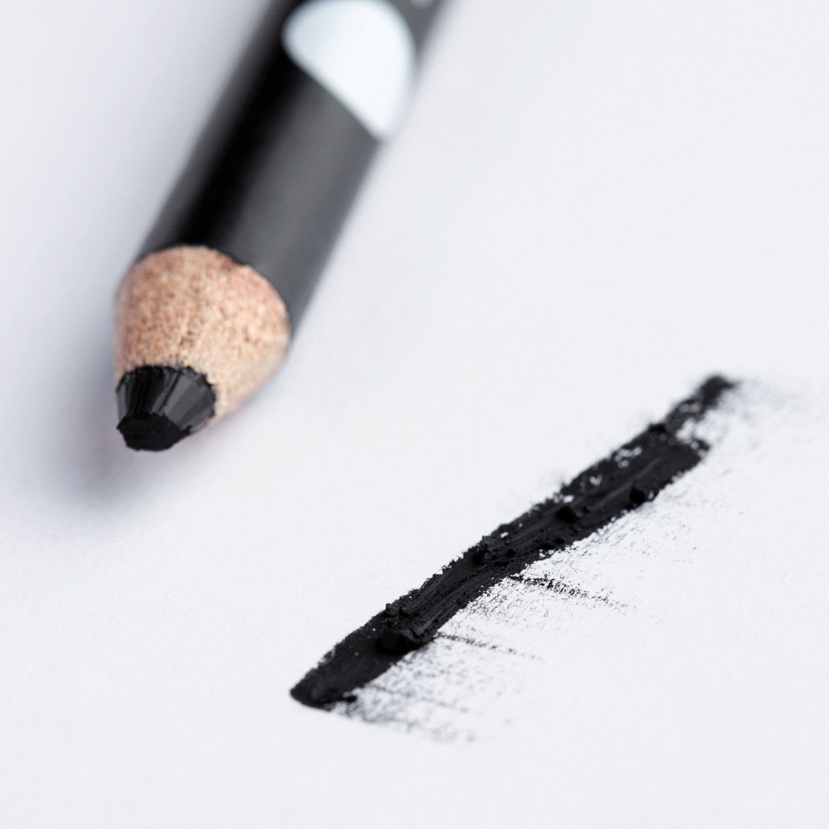 20 Кар-аш д/гл.Crayon Contour Merci \\\301-215028501 черный