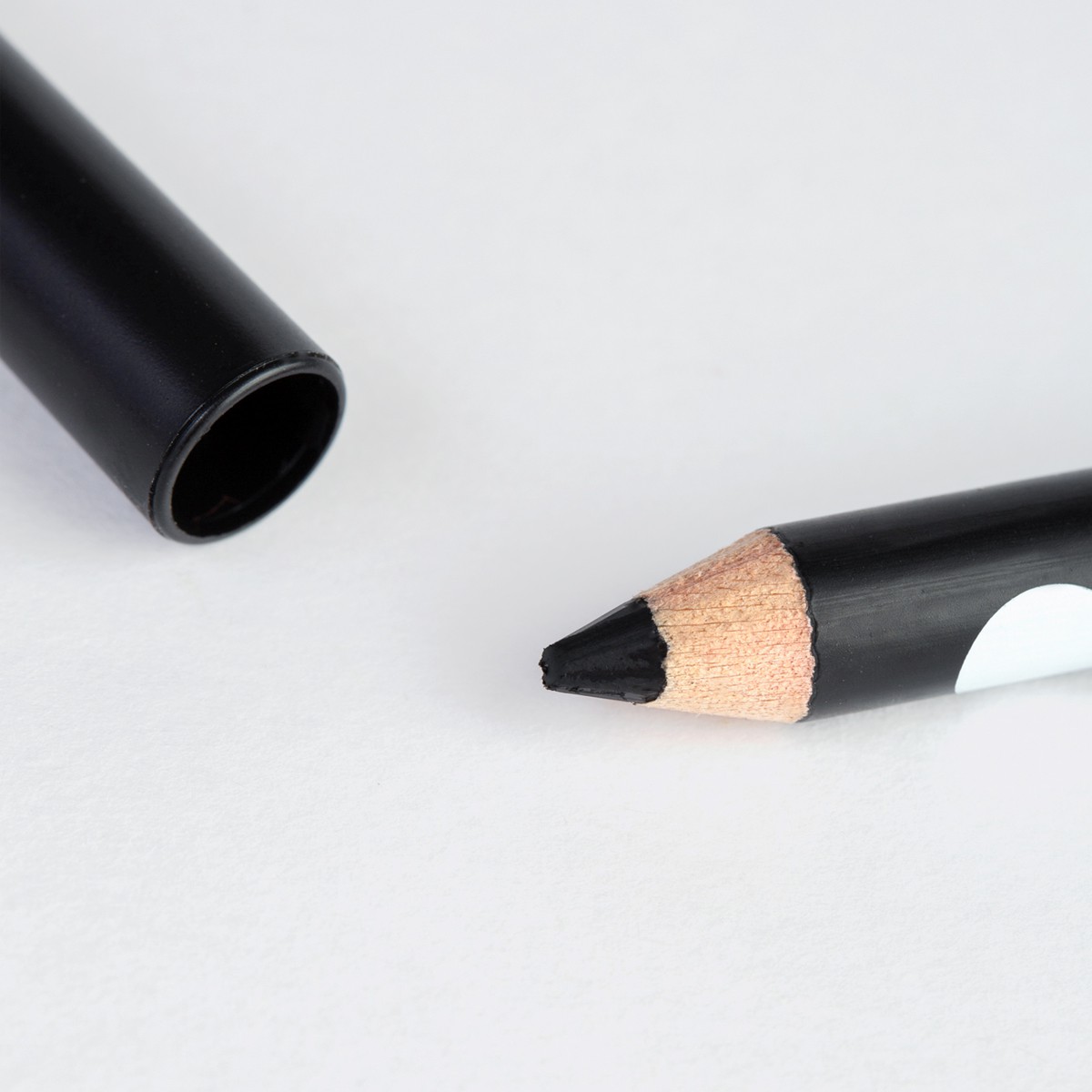 20 Кар-аш д/гл.Crayon Contour Merci \\\301-215028501 черный