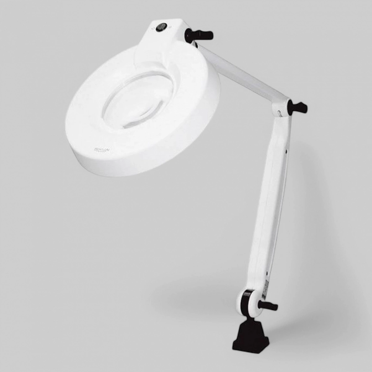 Лампа-лупа с настольным штативом &quot;LUXO GOLD&quot;, 4 диоптрии, с солнцезащитной крышкой.