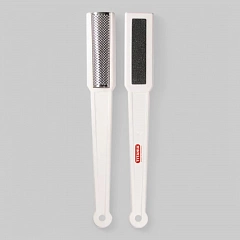 Терка для ног с ручкой, металлическая мягкая, длина 17,5см.