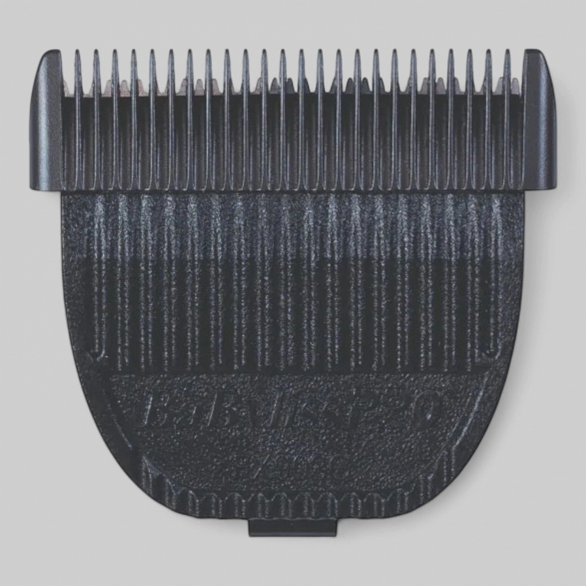 ЗАПАСНОЙ НОЖ &quot;FADE BLADE&quot; К ПАРИКМАХЕРСКОЙ МАШИНКЕ &quot;FXX3CBE&quot;, ПОКРЫТИЕ DLC И ТИТАН, ШИРИНА 45 ММ BabylissPro FX3 CLIPPER FADE BLADE-DLC TITAN- 